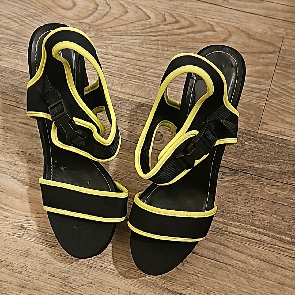 Rouge! Black and Neon Yellow Sandals